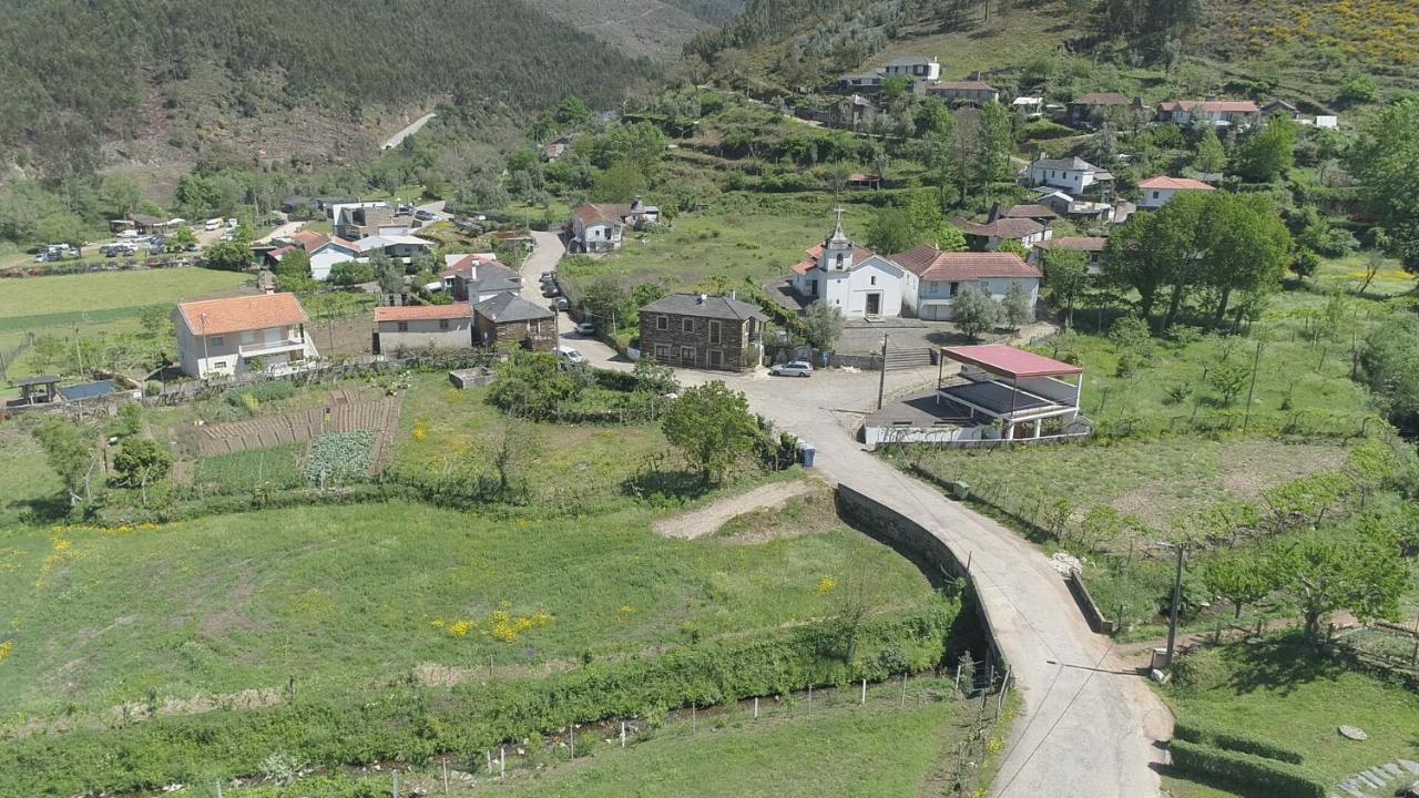 Casa Do Adro-passadicos Do Paiva